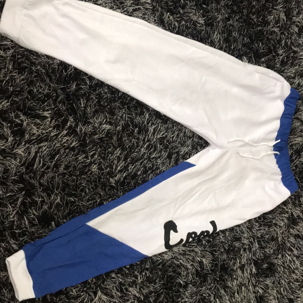 Jogging pants - Picture 2 of 2
